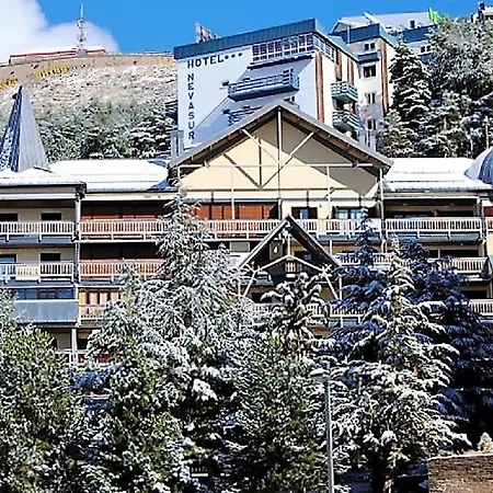 Todosierranevada Zona Baja - Montblanc Vistas A La Montana - Junto A Telecabinas